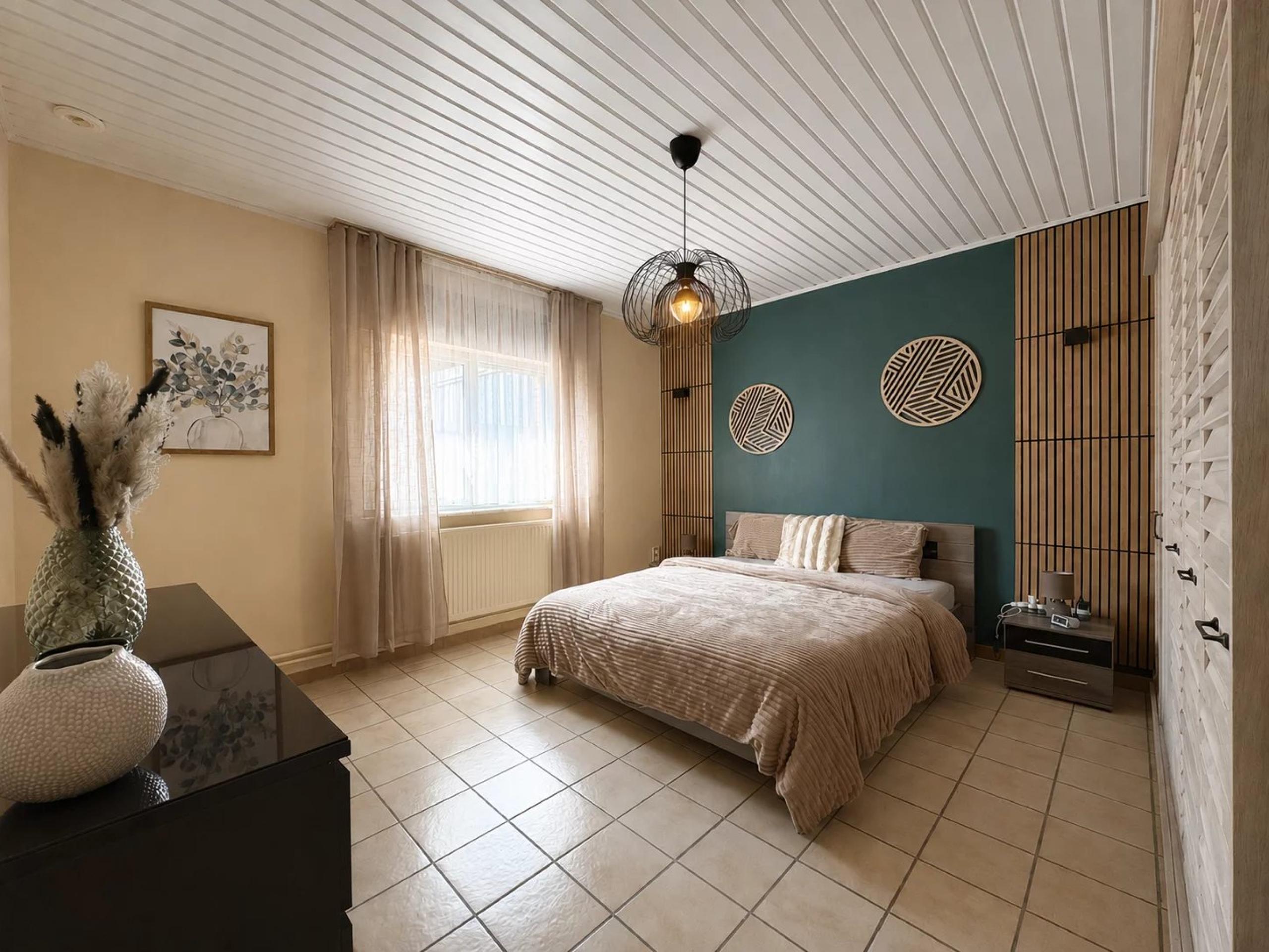 Ensemble immobilier composé d'une maison et d'un appartement