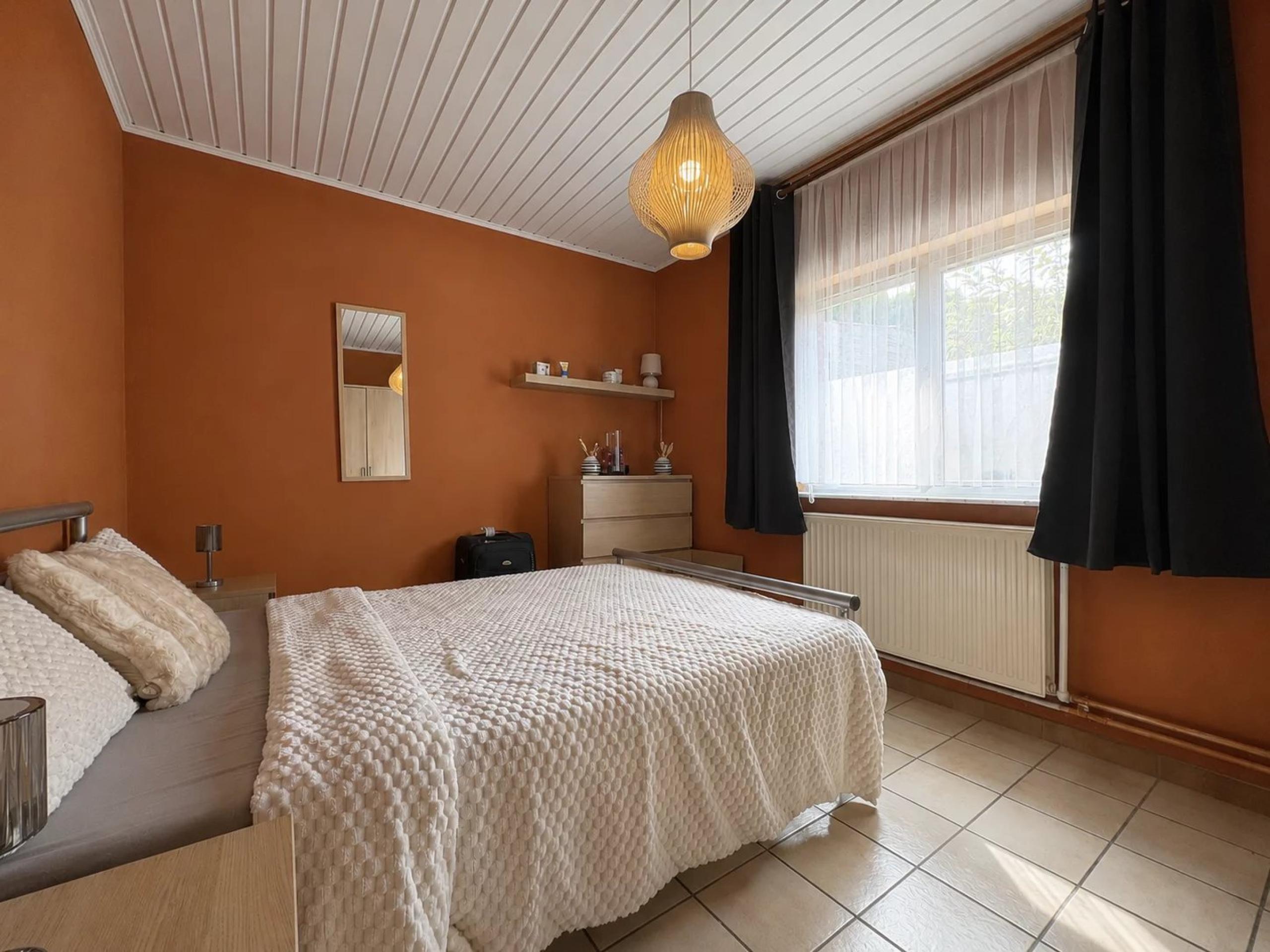 Ensemble immobilier composé d'une maison et d'un appartement