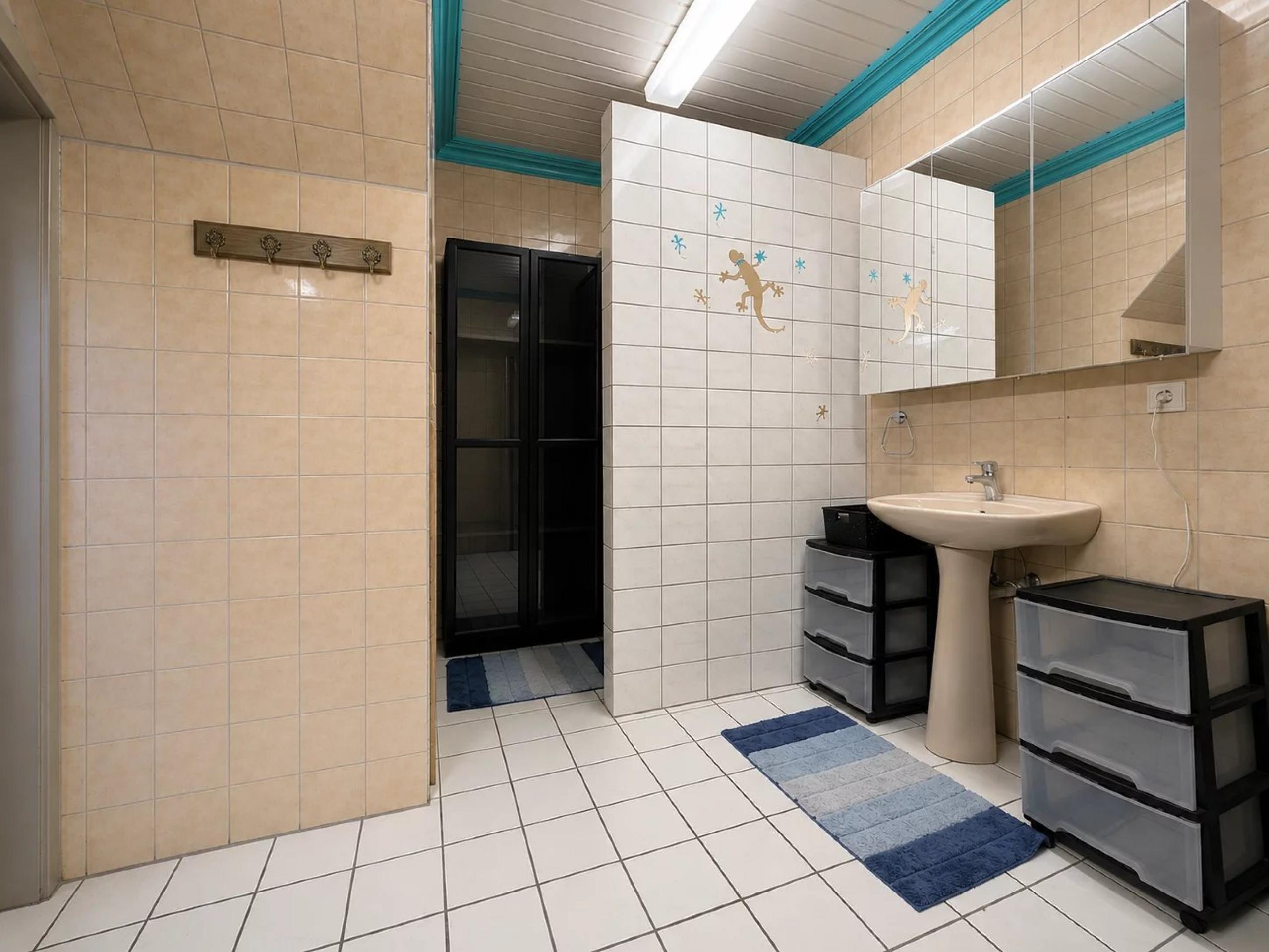 Ensemble immobilier composé d'une maison et d'un appartement