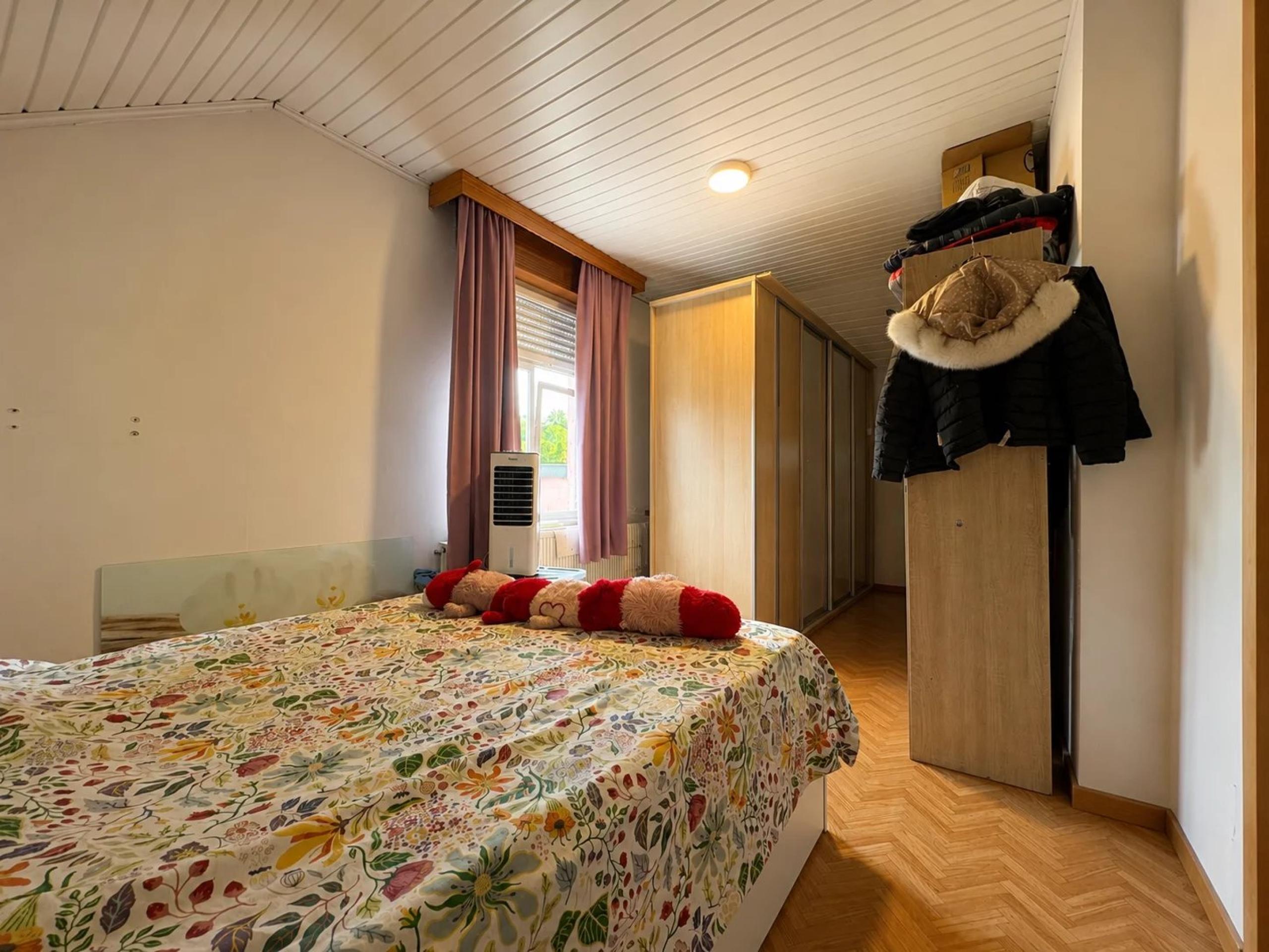 Ensemble immobilier composé d'une maison et d'un appartement