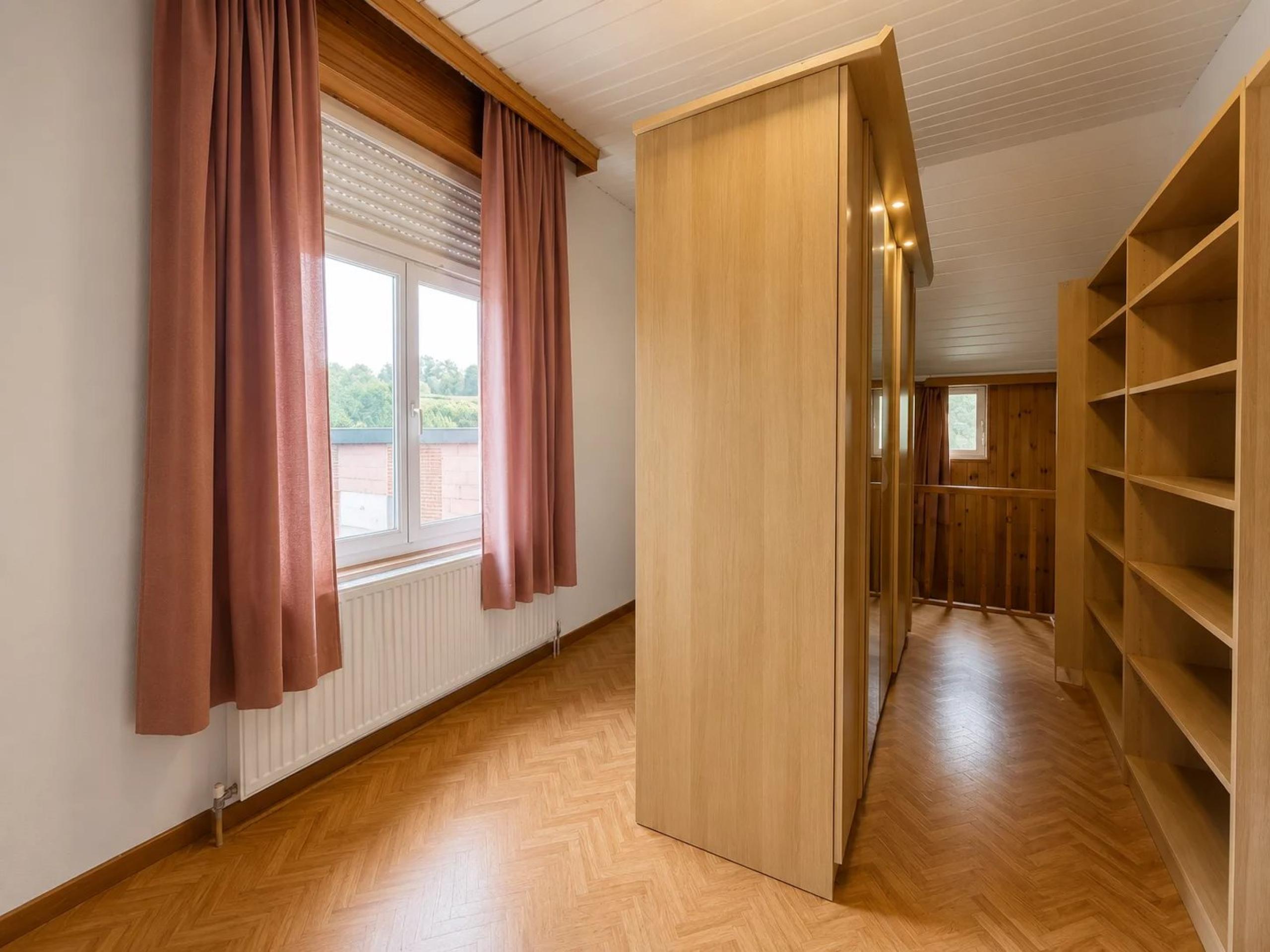 Ensemble immobilier composé d'une maison et d'un appartement