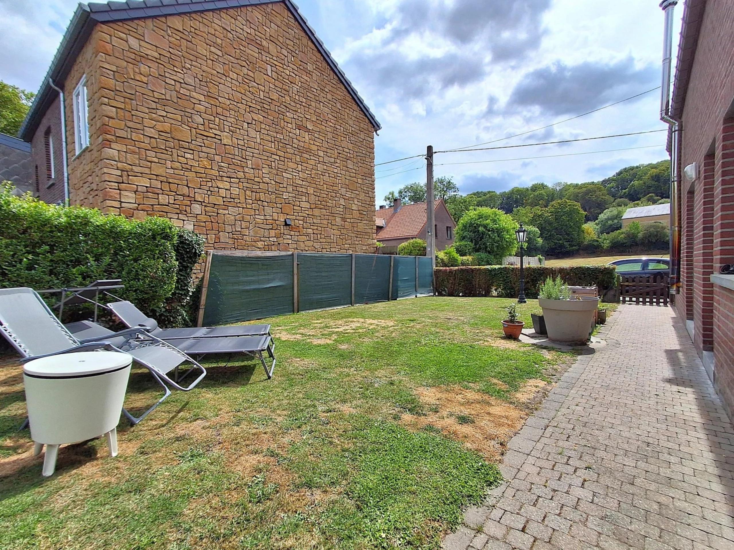 BOIRS: Maison 4 chambres avec jardin et ENTREPÔT de+- 165m²
