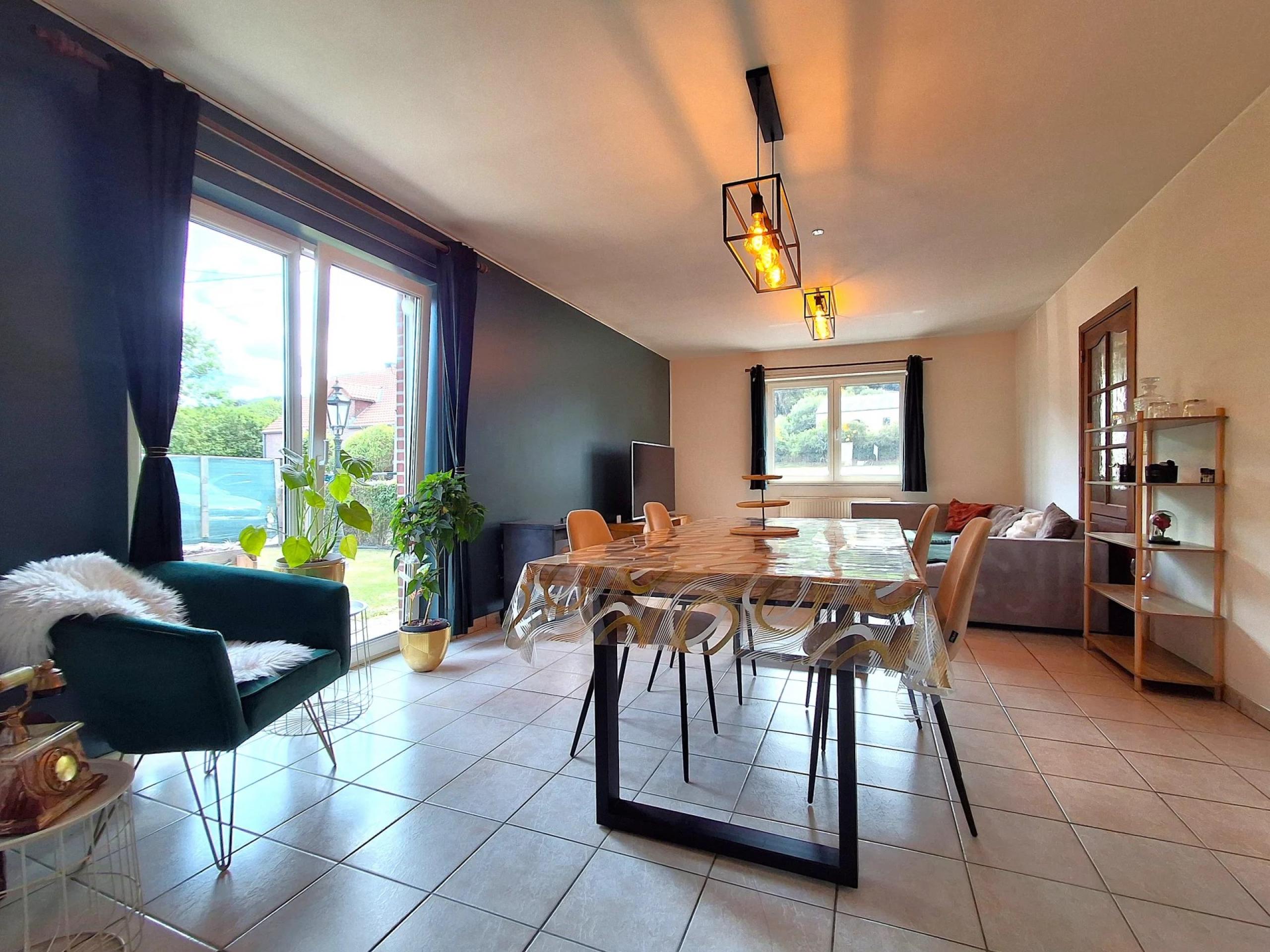 BOIRS: Maison 4 chambres avec jardin et ENTREPÔT de+- 165m²