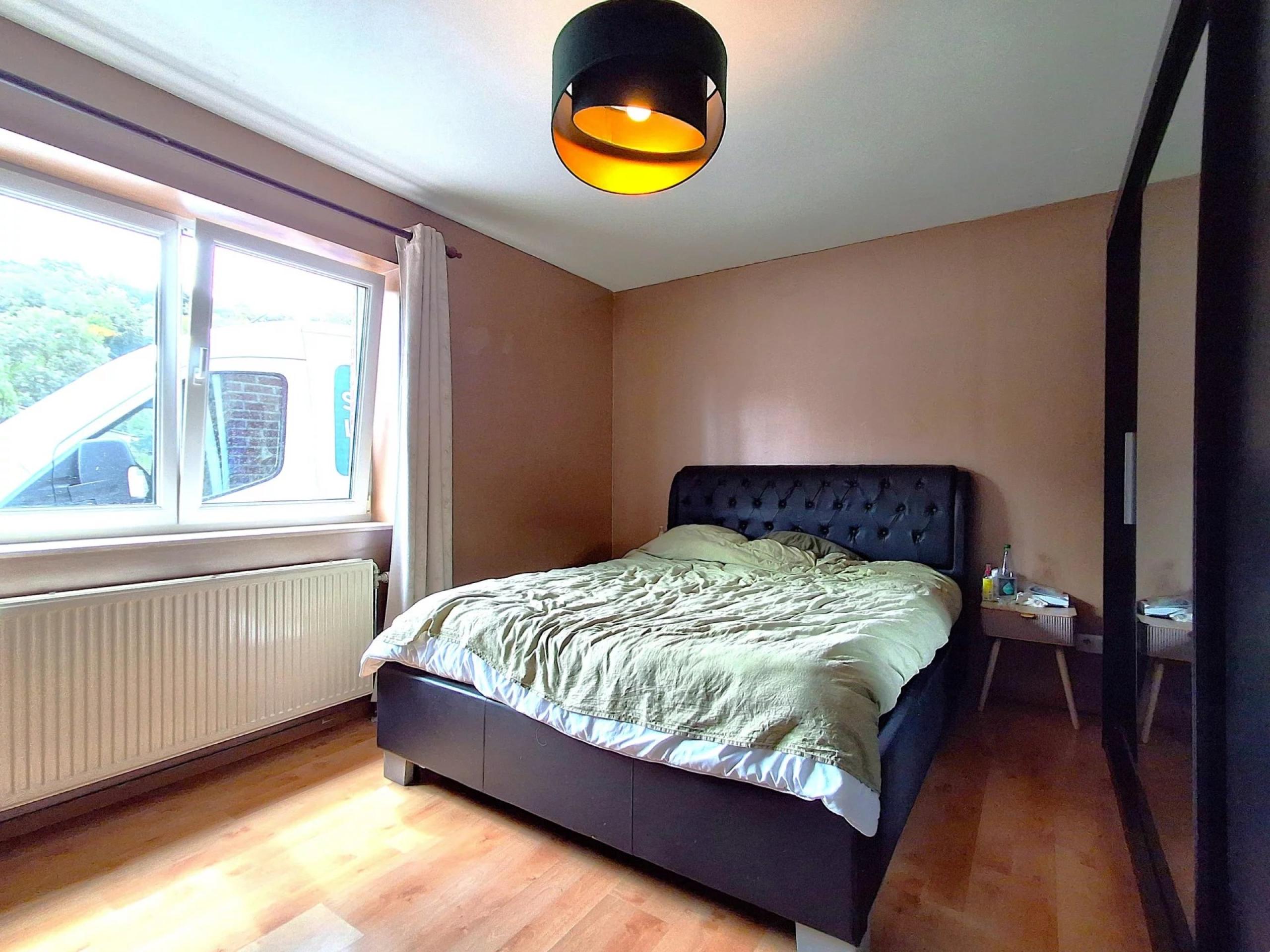 BOIRS: Maison 4 chambres avec jardin et ENTREPÔT de+- 165m²