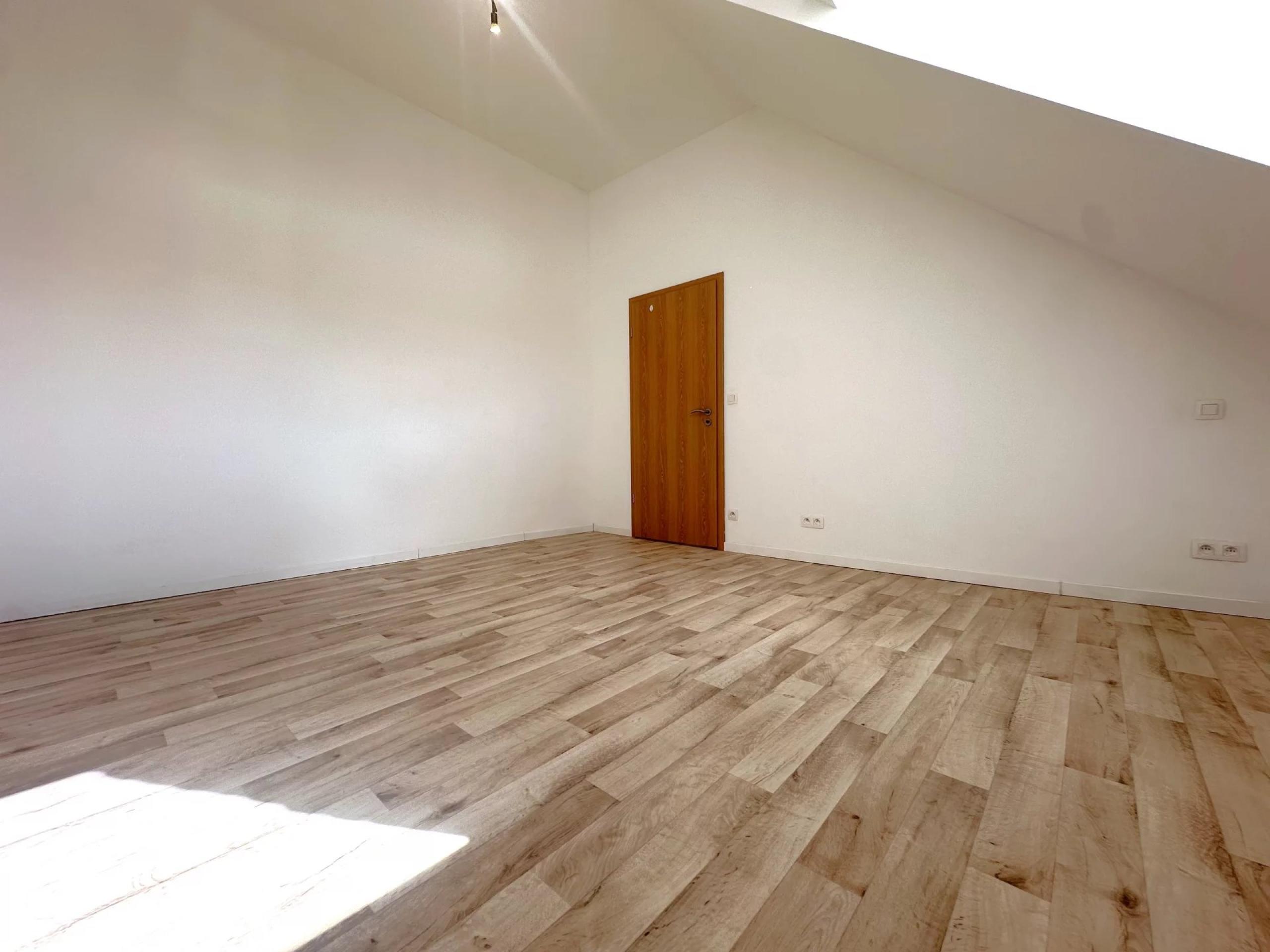 Agréable appartement 2 chambres et bureau