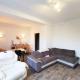 OPTION ! Immeuble: RDC, 5 appartements, garages