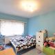 OPTION ! Immeuble: RDC, 5 appartements, garages